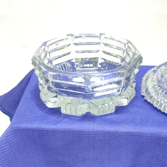 L.E. Smith Trinket Powder Box Pressed Glass Octagonal Design Clear Glass Vintage - Picture 10 of 13